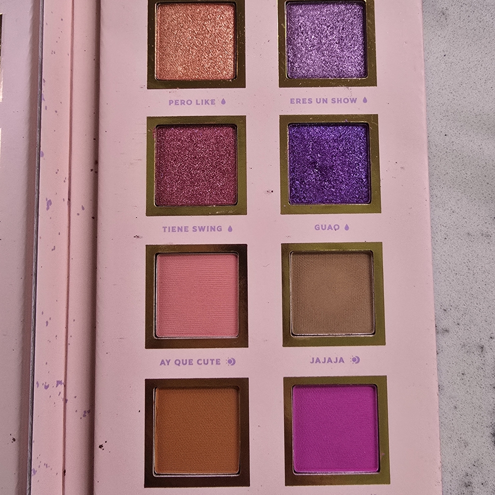 Alamar Spanglish Eyeshadow Pallette